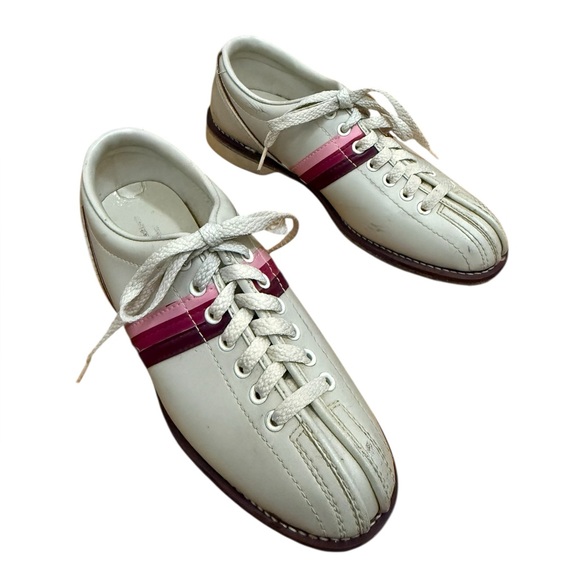 Elegant Cream and Pink Women's Bowling shoes - Picture 3 of 6